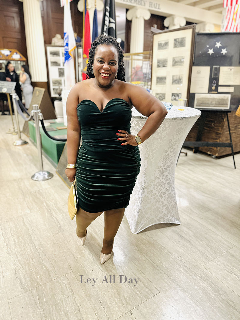 12 Days of Holiday Outfits Day 4: Green Velvet