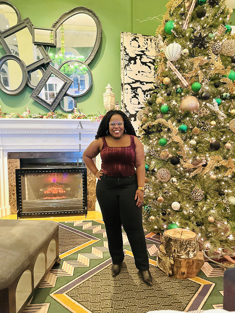 12 Days of Holiday Outfits Day 10: Corsets